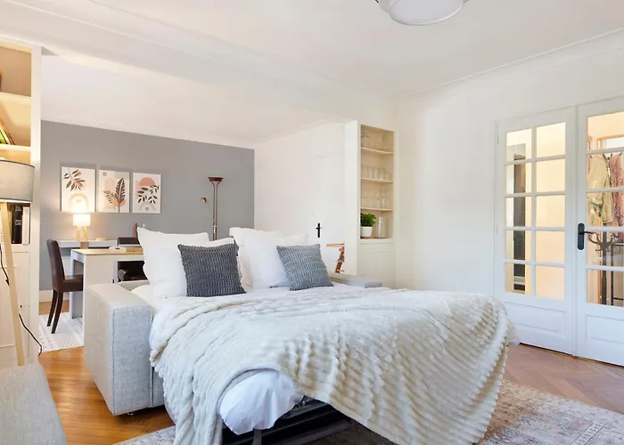 Apartamento Les Capucines - Appt Proche Talensac Avec Parking *