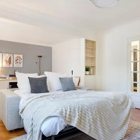 Appartement Les Capucines - Appt Proche Talensac Avec Parking *