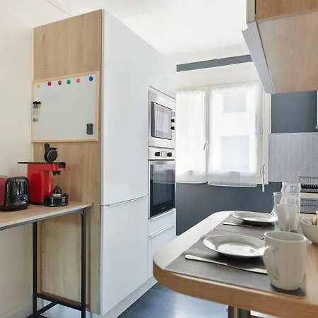 Apartment Les Capucines - Appt Proche Talensac Avec Parking *