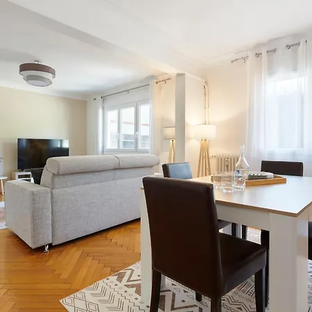 Les Capucines - Appt Proche Talensac Avec Parking * Nantes
